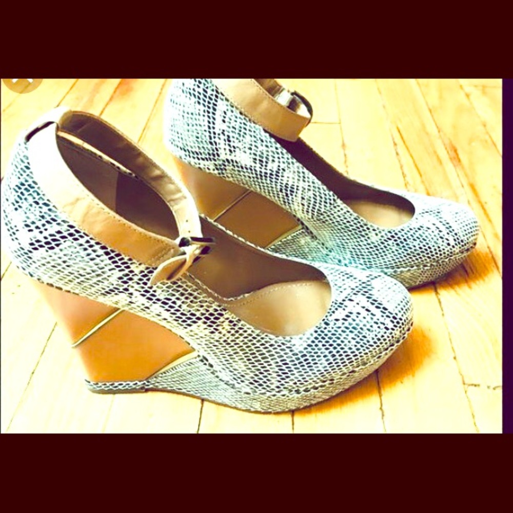 B.Mawsky Snakeskin Wooden Wedge